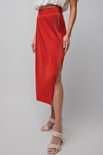 Load image into Gallery viewer, Carina Crinkle Midi Skirt (Two Colors)